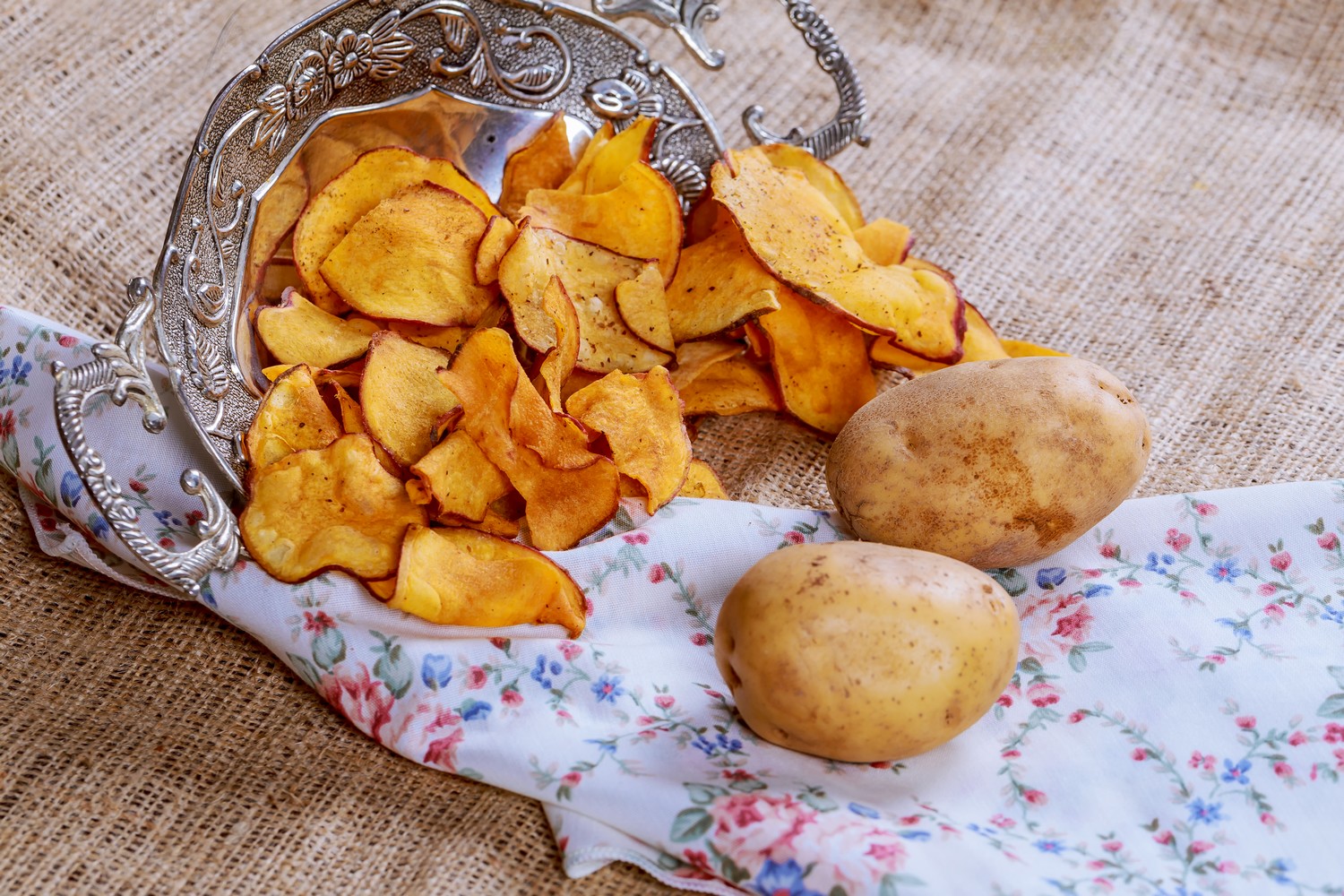 Jak Nakrajet brambory na chipsy?