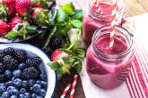 Smoothie se hodí do zdravého jídelníčku. Smoothie se hodí do zdravého jídelníčku.