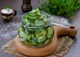 Americké kyselé okurky můžou osvěžit každou grilovačku.
