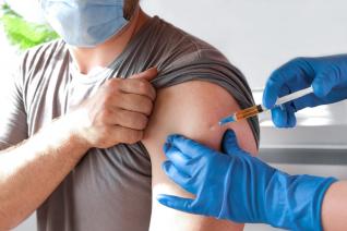 Ohrožené osoby možná budou muset i na čtvrtou dávku vakcíny.
