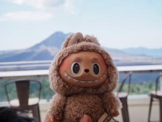Co je Labubu a proč jsou tyhle figurky tak oblíbené?