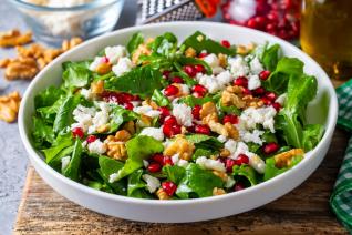 Granátové jablko rozzáří každý salát.