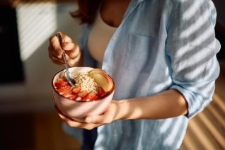 O cirkadiánním rytmu už jsi určitě slyšela. Když mu přizpůsobíš stravování, budou se dít věci!