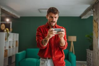 Závislost na hrách patří mezi nelátkové závislosti. A je pěkně zrádná. Závislost na hrách patří mezi nelátkové závislosti. A je pěkně zrádná.