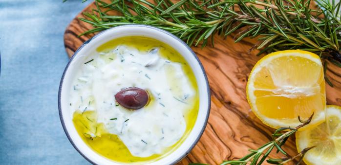 Tzatziki jsou nesmírně vděčné a osvěžující pohoštění.