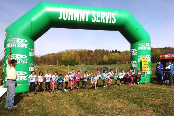 Závody v krosu - Centrum pro předčasně narozené děti