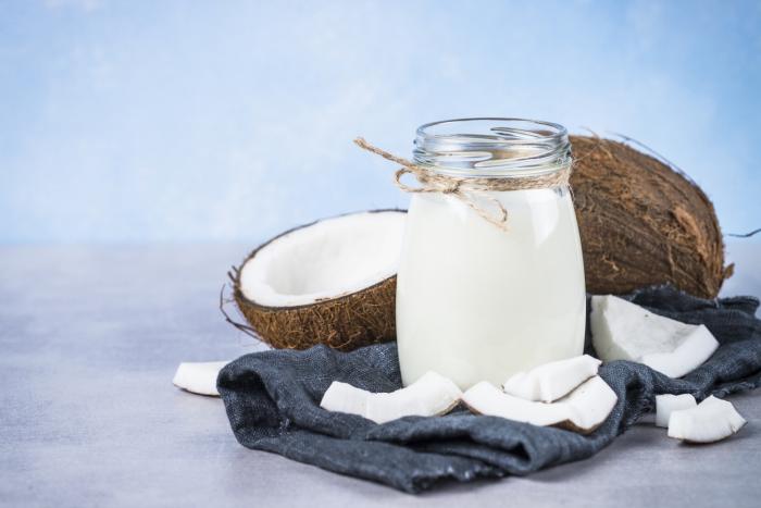 Kokosové mléko je bohaté na vitamíny a minerály.