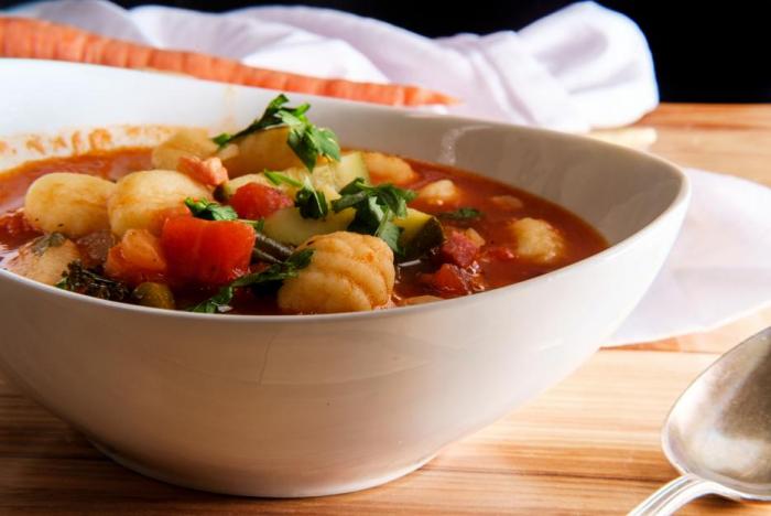 Minestrone pochází z Itálie a bývala pokrmem chudých.