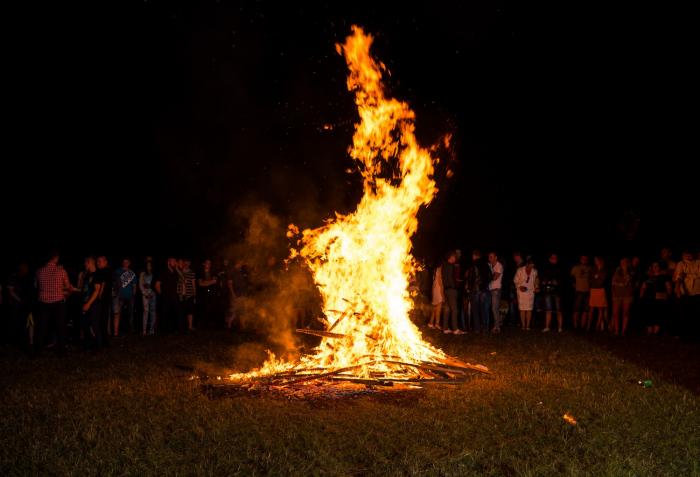 Noc na konci dubna si čarodějnice nevybraly jen tak.