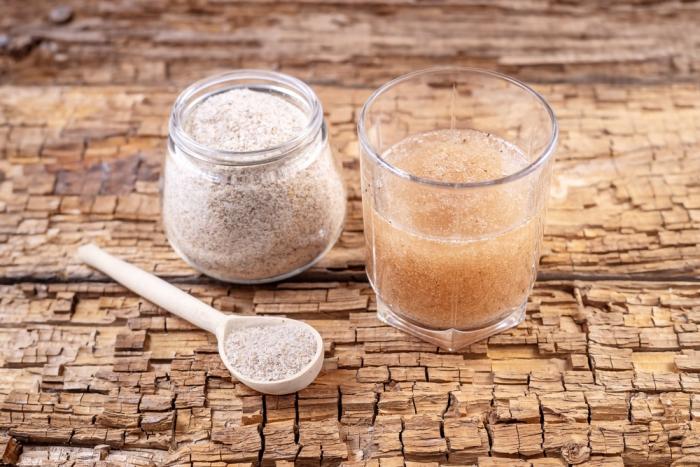 Psyllium seženeš sypké i v kapslích.