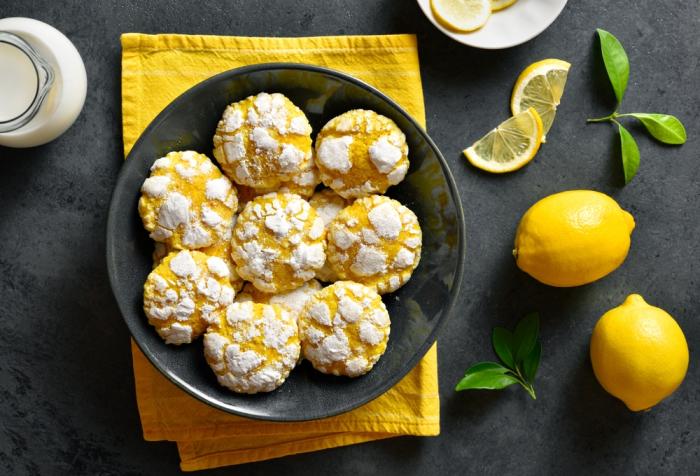 Osvěžující chuti citrónových crinkles jen tak neodoláš.