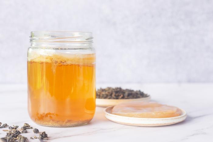 Kombucha může při AIP dietě prospět. Kombucha může při AIP dietě prospět.