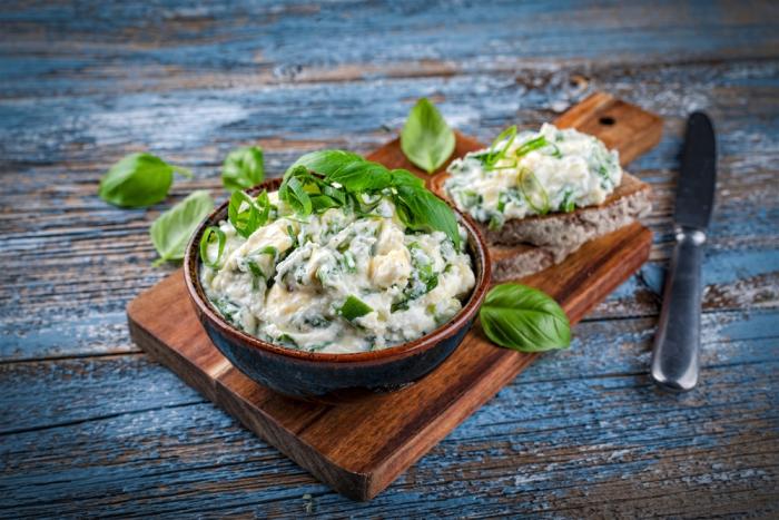 U jogurtu a tvarohu záleží na množství tuku. U jogurtu a tvarohu záleží na množství tuku.