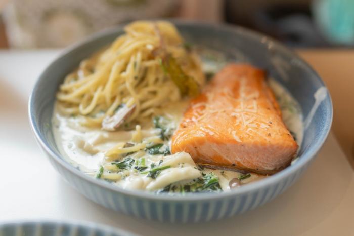 Smetanová omáčka k masu se dá vyladit přesně podle tvojí aktuální chuti.