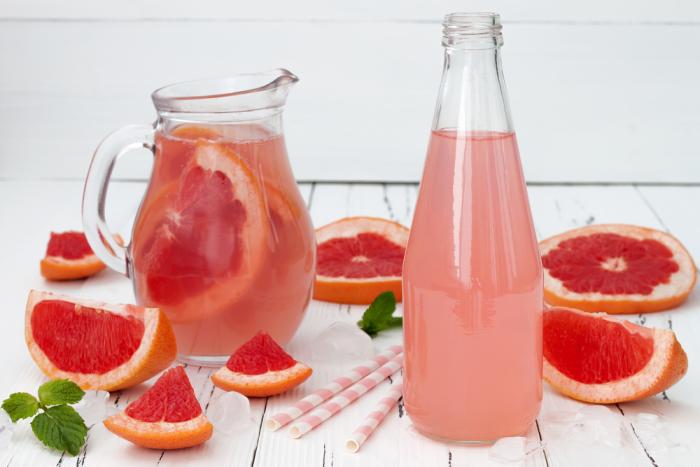 Domácí grepová limonáda může být tím nejlepším osvěžením. Domácí grepová limonáda může být tím nejlepším osvěžením.