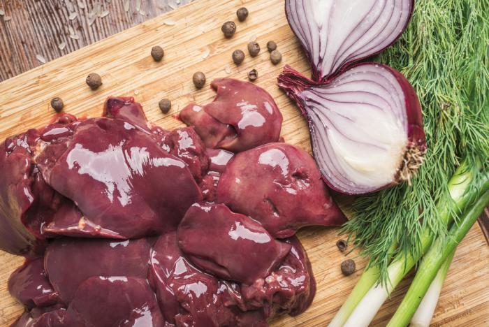 Játra jsou nutričně velice hodnotná. Kromě bílkovin z nich načerpáš i vitamíny a minerály.