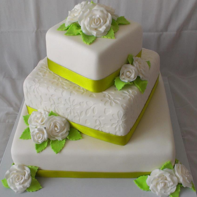 U svatby je dort povinností!